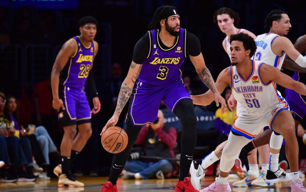 互联网企业-风云突变巴塞罗那清晨队长鼓劲；欧联版图或变；悬念犹存；阵容厚度经受考验(我站在烈烈风中完整版)